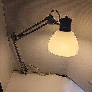 Portable Luminaire Swing Arm Metal Table Desk Lamp-- Detachble Base --5.5 ' Cord